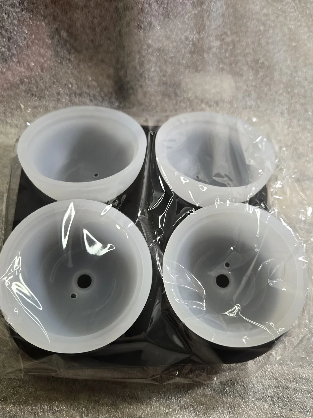 Silicone Mold Set with Four Round Cups - White
